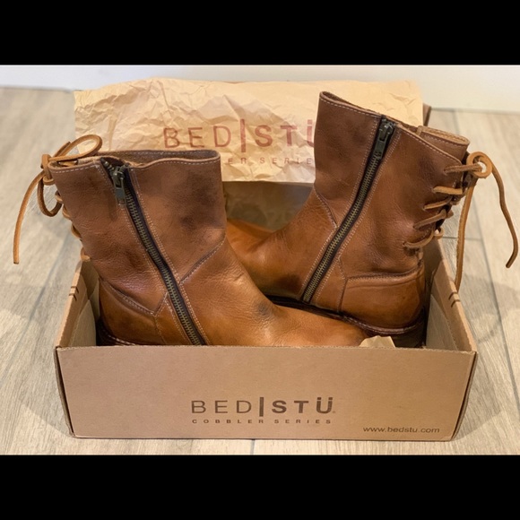 Bed Stu Cheshire Tan Glove Size 6 Lace up Boots